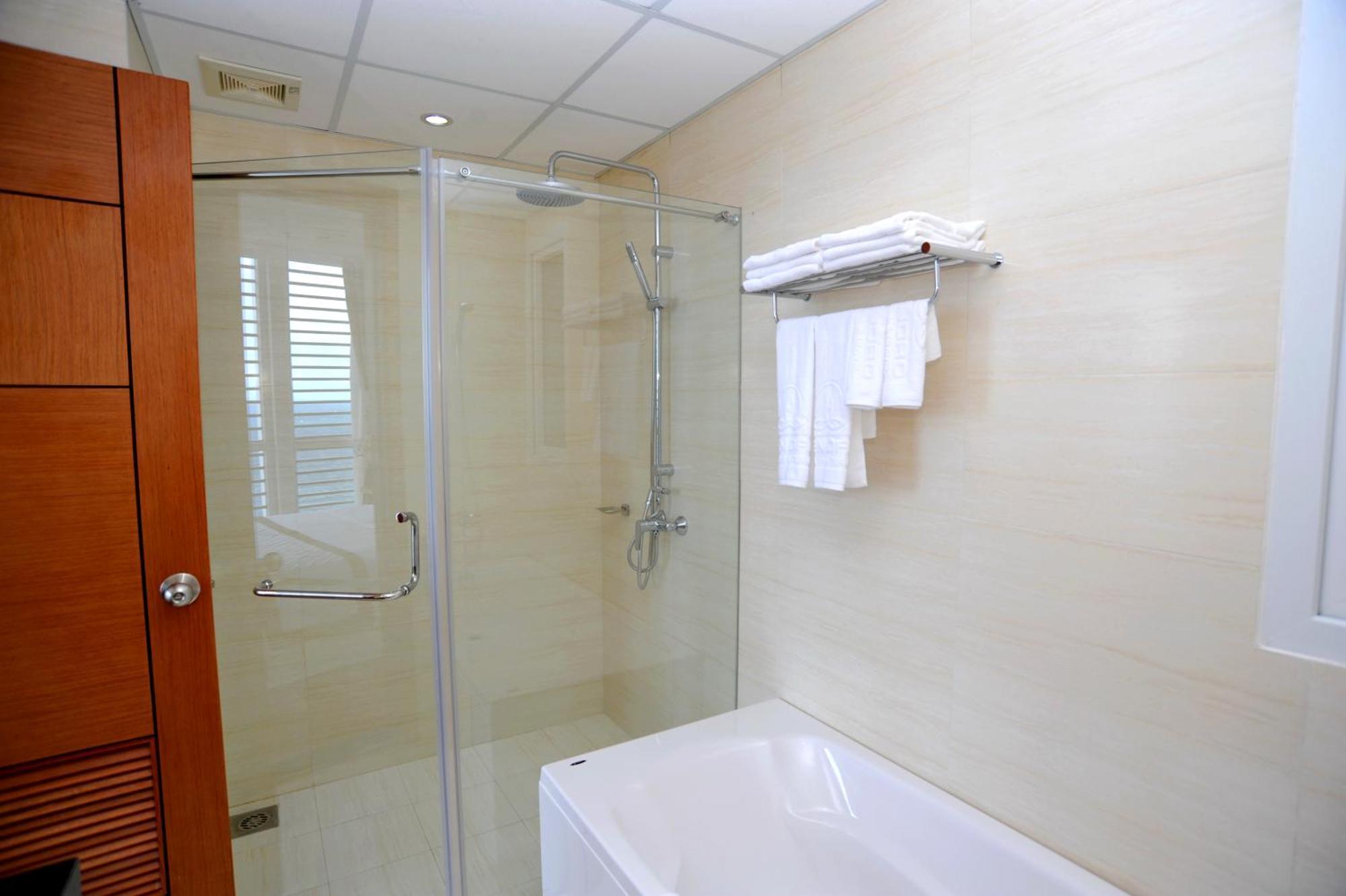 Dendro Beachfront Hotel Nha Trang Room photo